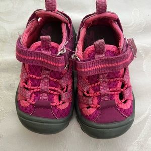 M.A.P. Splash Water Shoes Toddler Girl Size 5 Pink And Purple